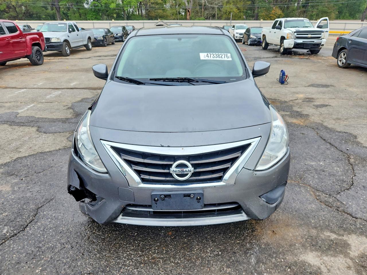 2018 NISSAN VERSA SV photo 9