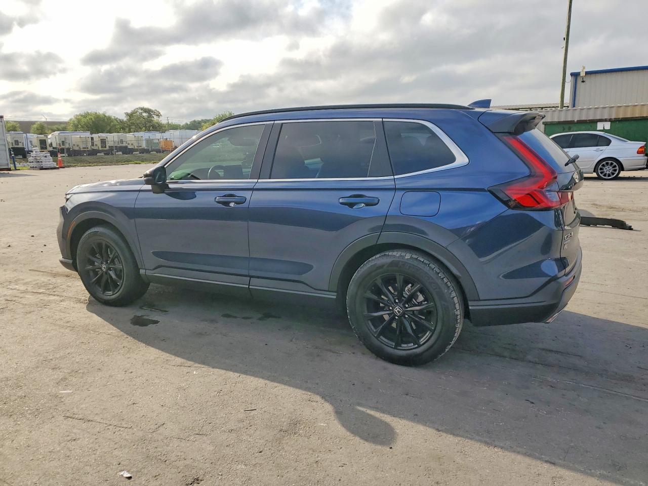 2025 HONDA CR-V SPORT-L photo 4