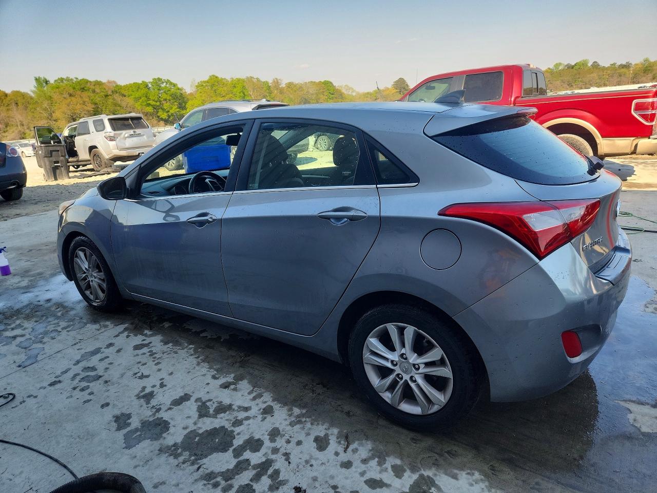 2013 HYUNDAI ELANTRA GT BASE photo 2
