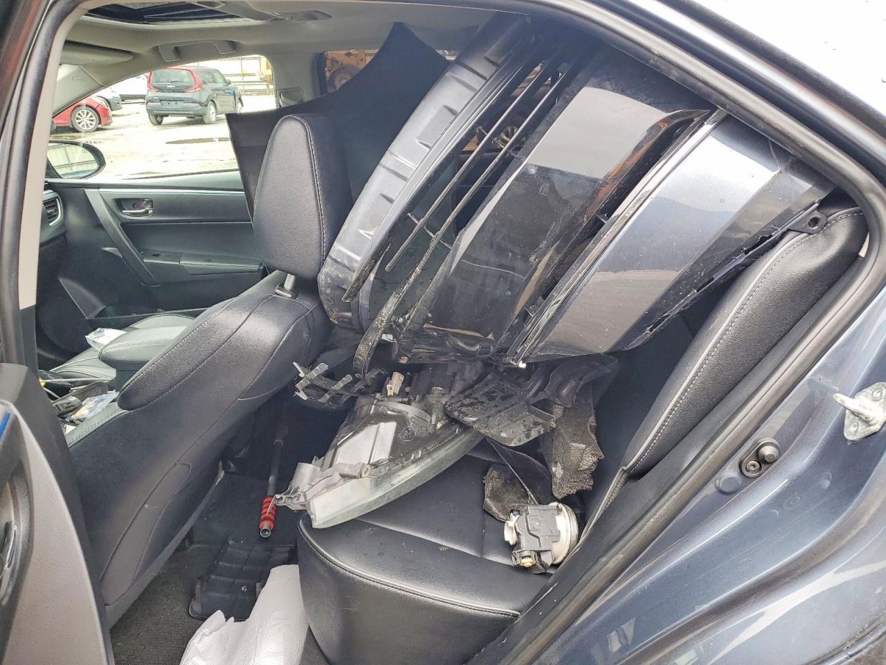 2015 TOYOTA COROLLA S PREMIUM photo 10