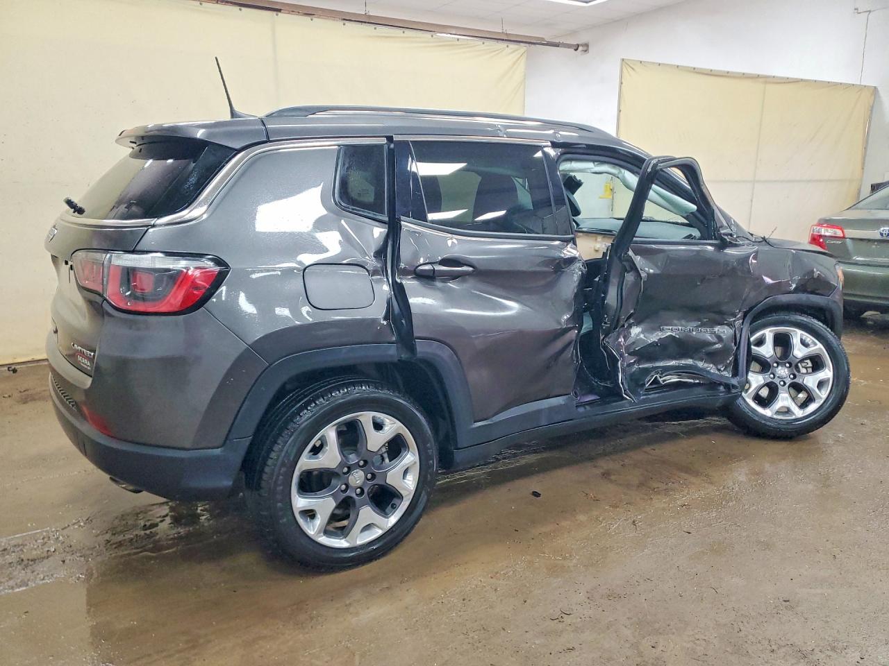 2019 JEEP COMPASS LIMITED photo 3