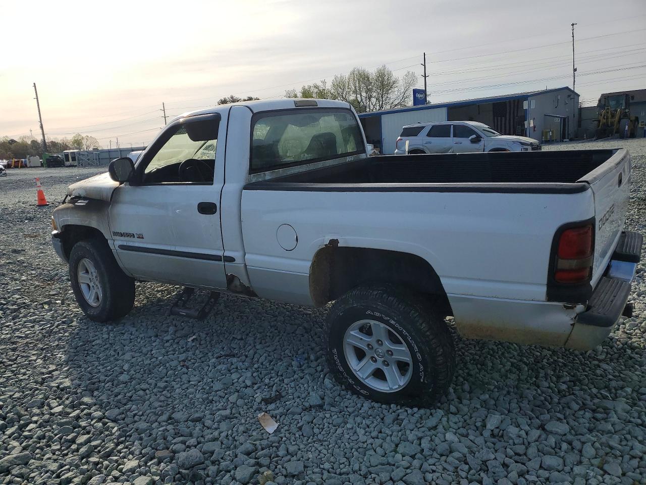 2001 DODGE RAM 1500 photo 3