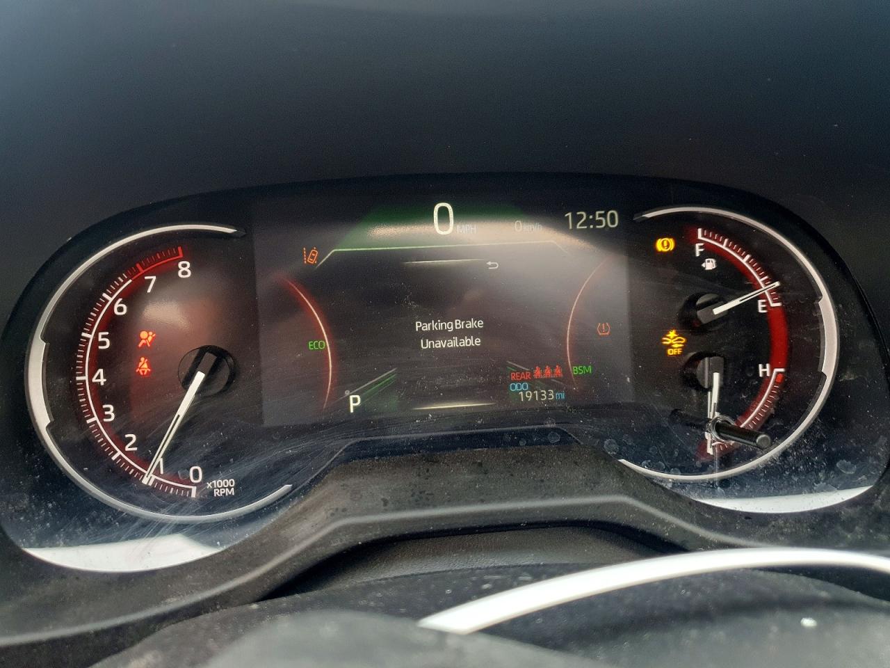 2024 TOYOTA RAV4 XLE PREMIUM photo 9