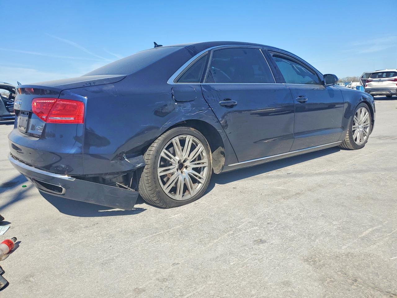 2013 AUDI A8 L QUATTRO photo 3