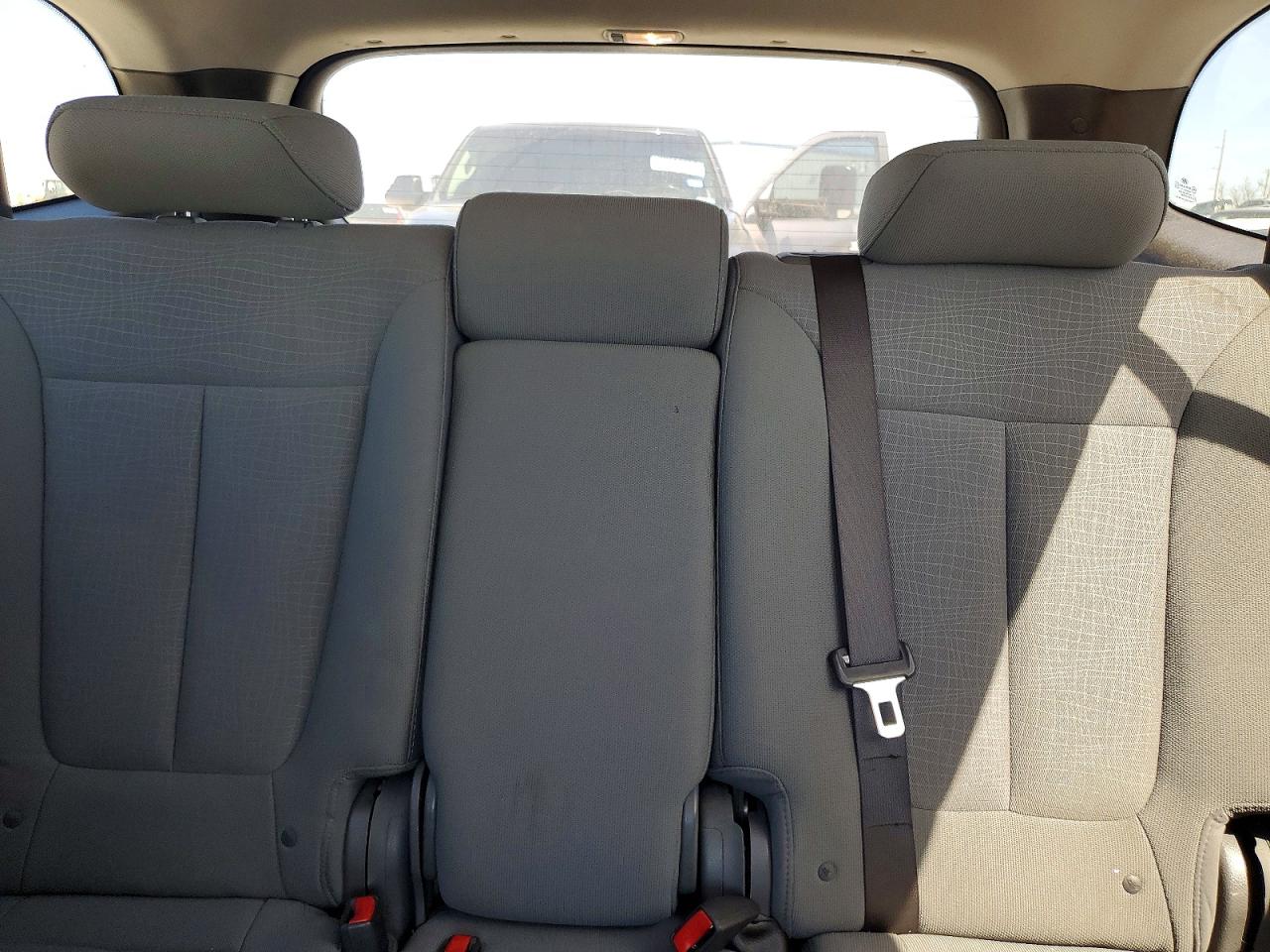 2011 HYUNDAI SANTA FE GLS photo 28