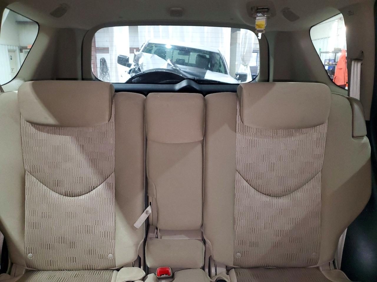 2011 TOYOTA RAV4 BASE photo 19