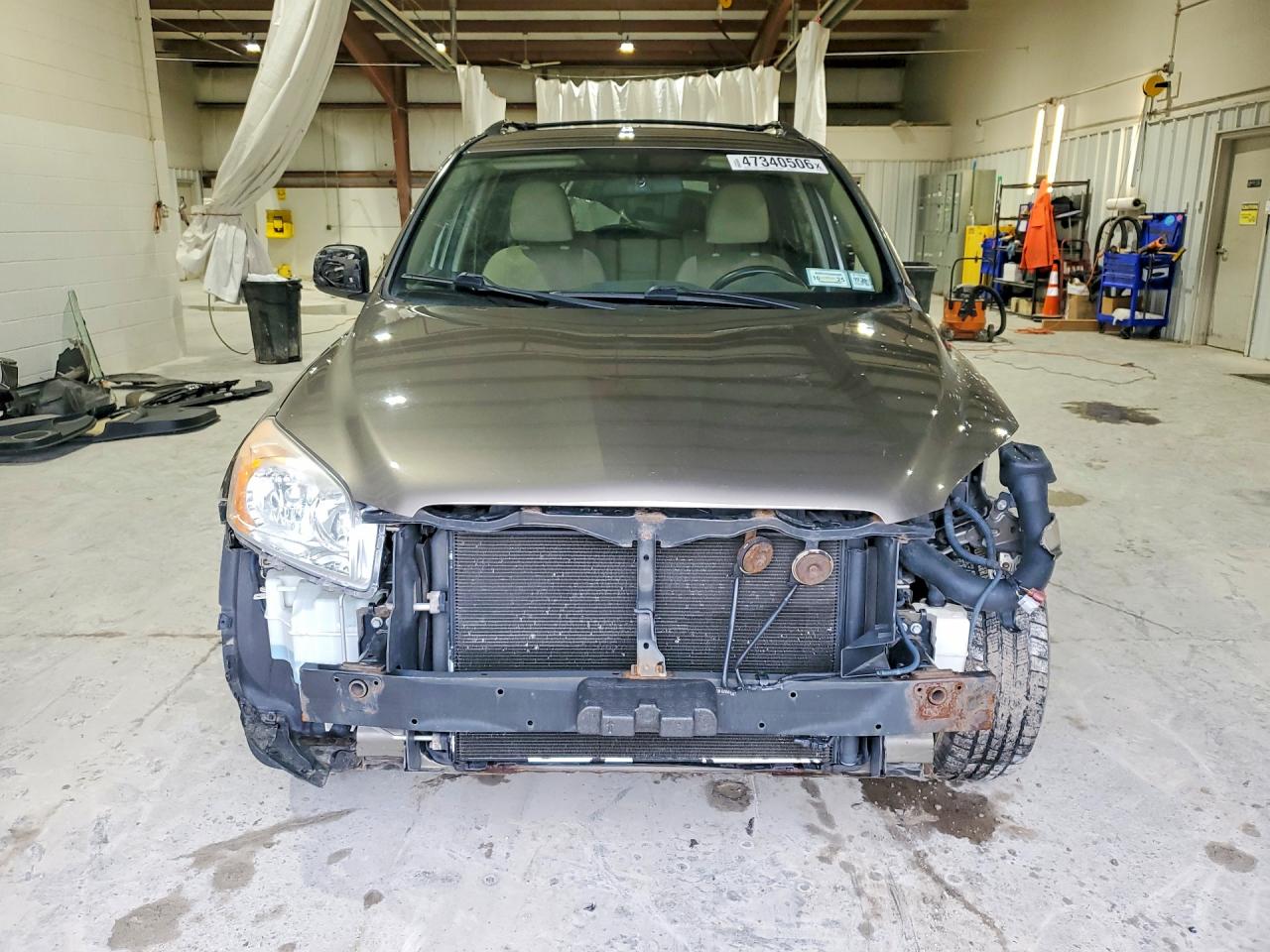 2011 TOYOTA RAV4 BASE photo 9