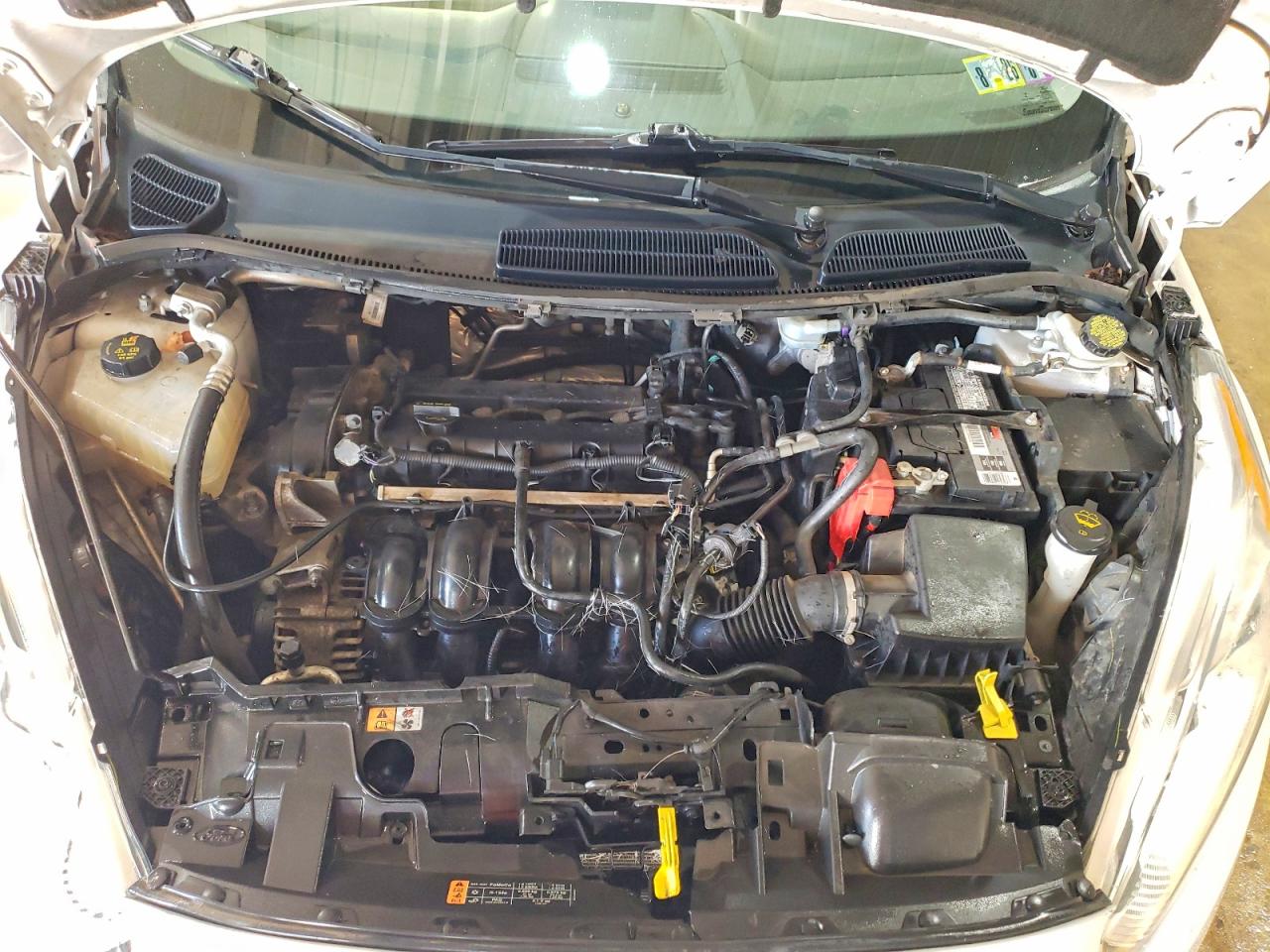 2015 FORD FIESTA TITANIUM photo 31
