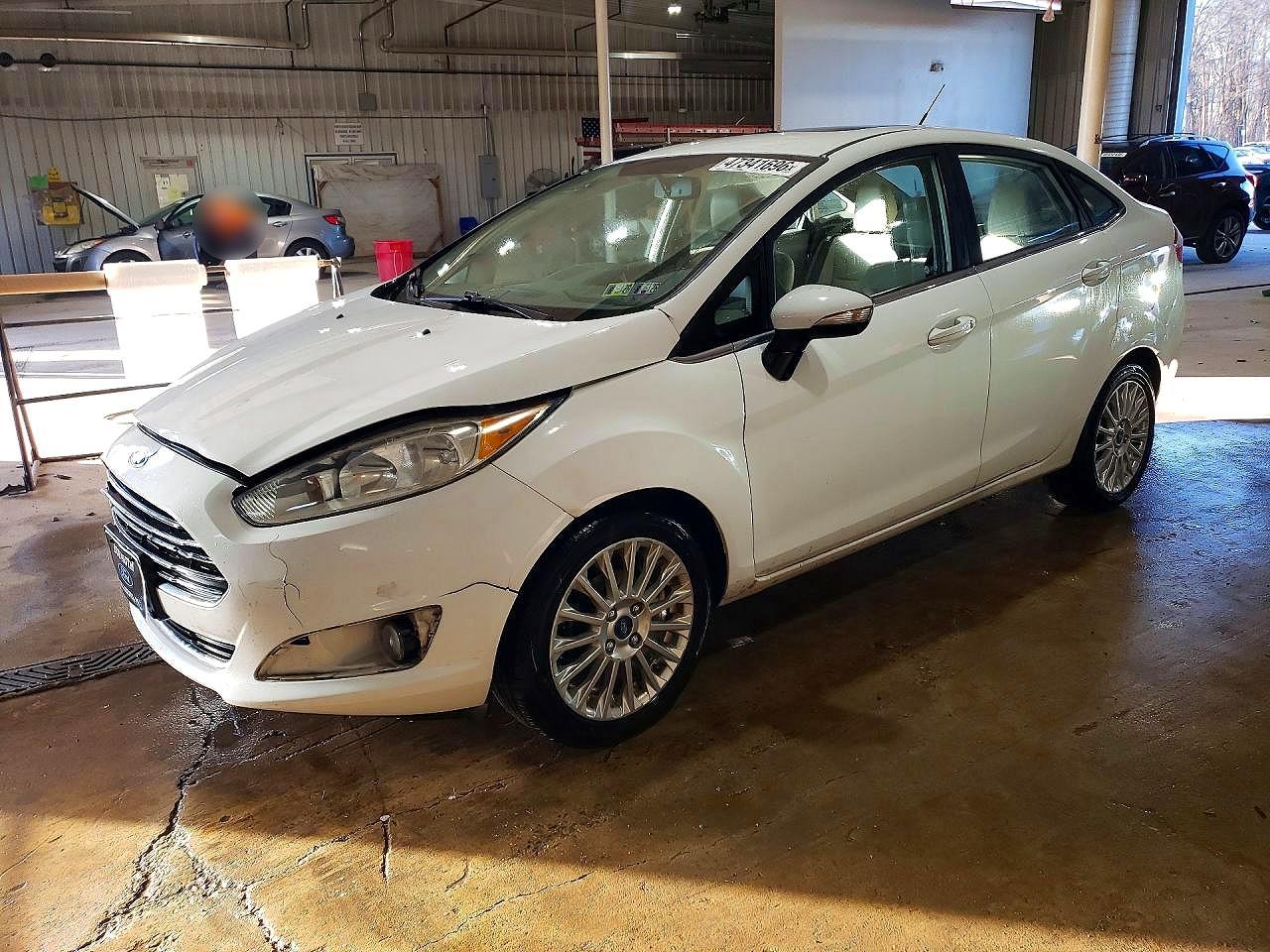 2015 FORD FIESTA