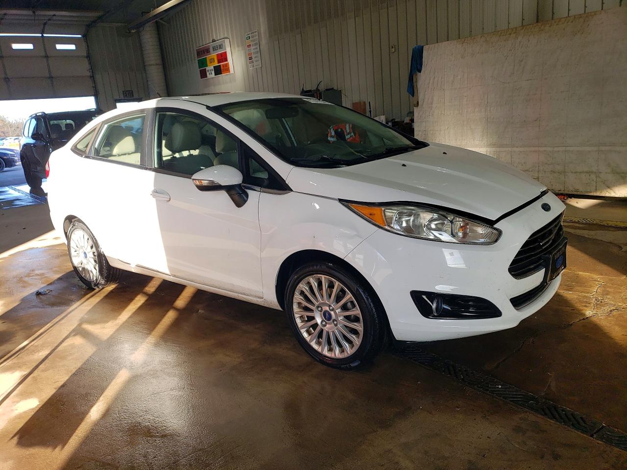 2015 FORD FIESTA TITANIUM photo 10