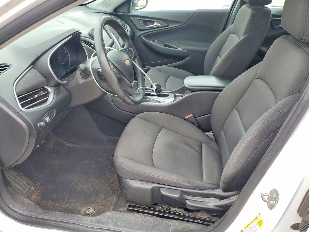 2018 CHEVROLET MALIBU LS photo 13