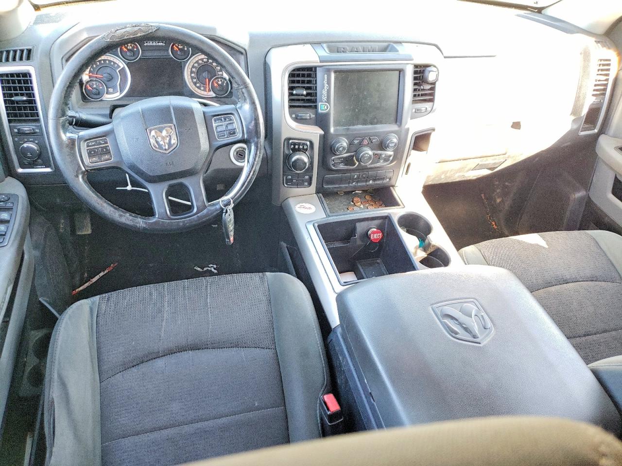 2014 RAM 1500 SLT photo 15