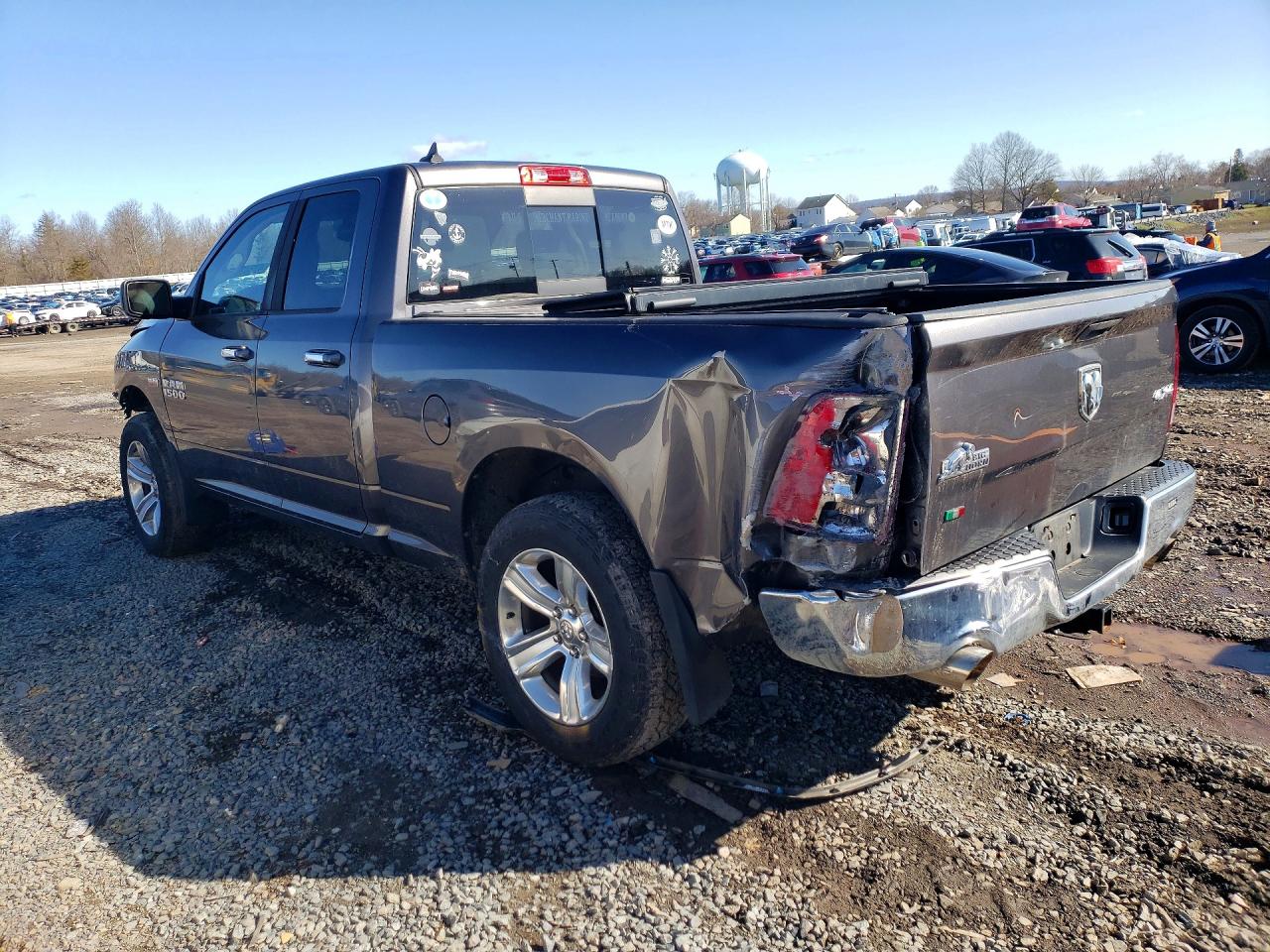 2014 RAM 1500 SLT photo 3