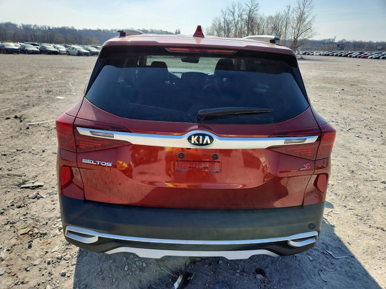 2021 KIA SELTOS S photo 11