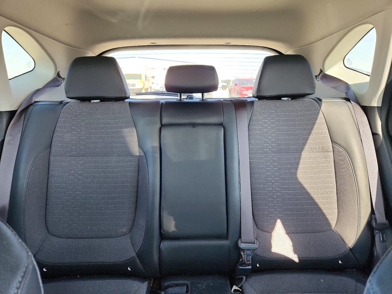 2021 KIA SELTOS S photo 19