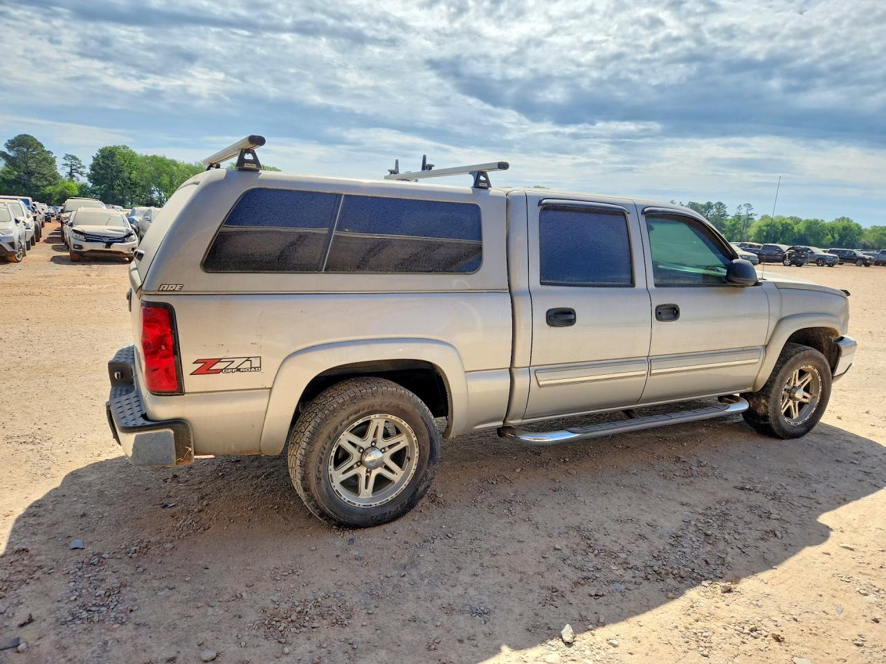 2007 CHEVROLET SILVERADO K1500 CLASSIC CREW CAB photo 3