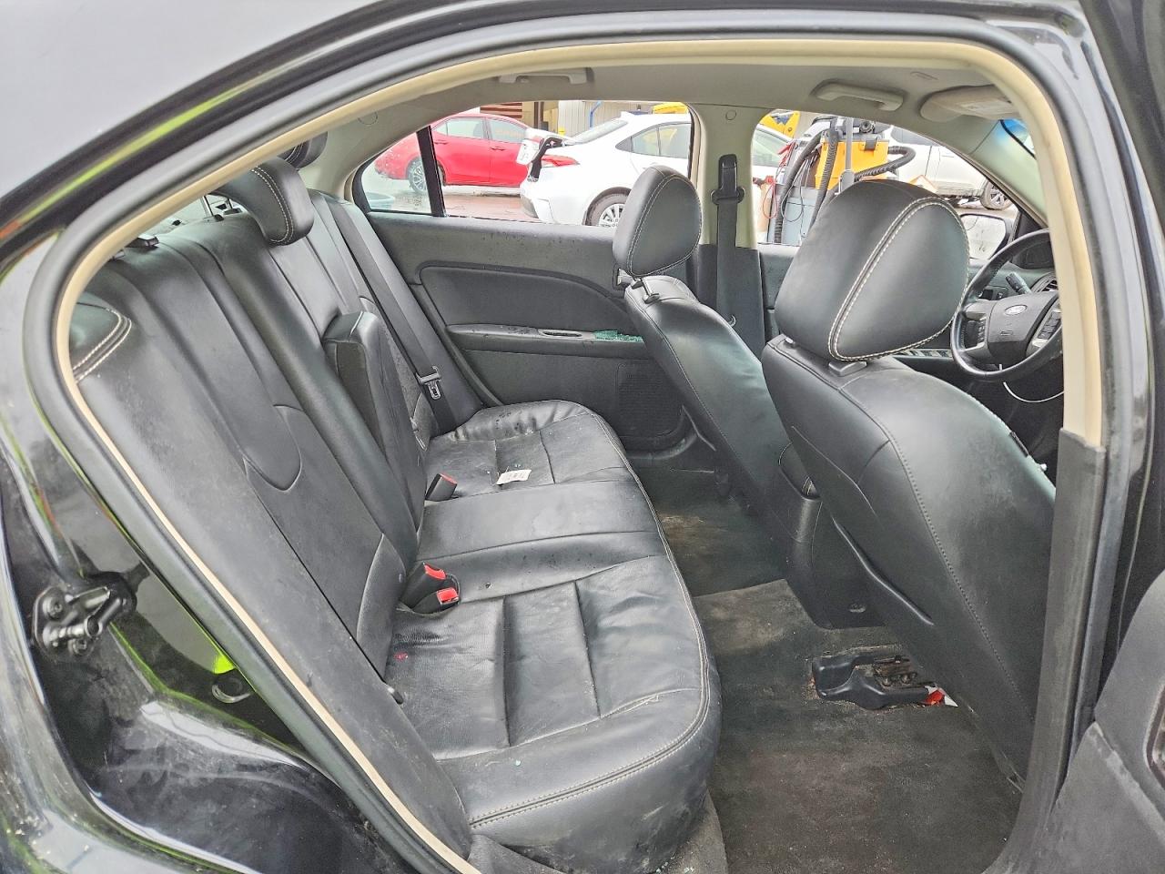 2011 FORD FUSION SEL photo 28