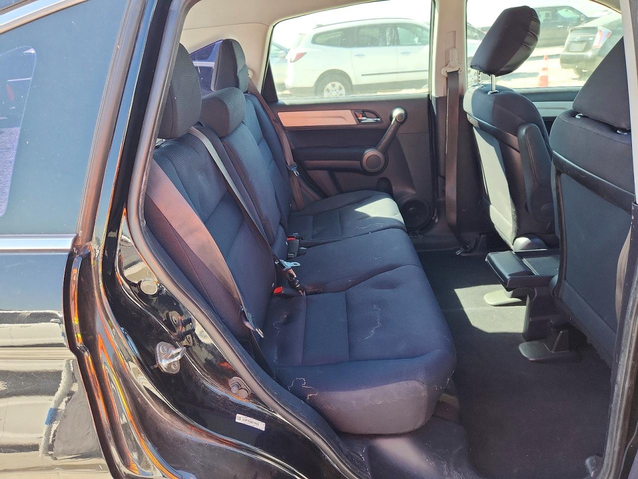 2011 HONDA CR-V LX photo 21