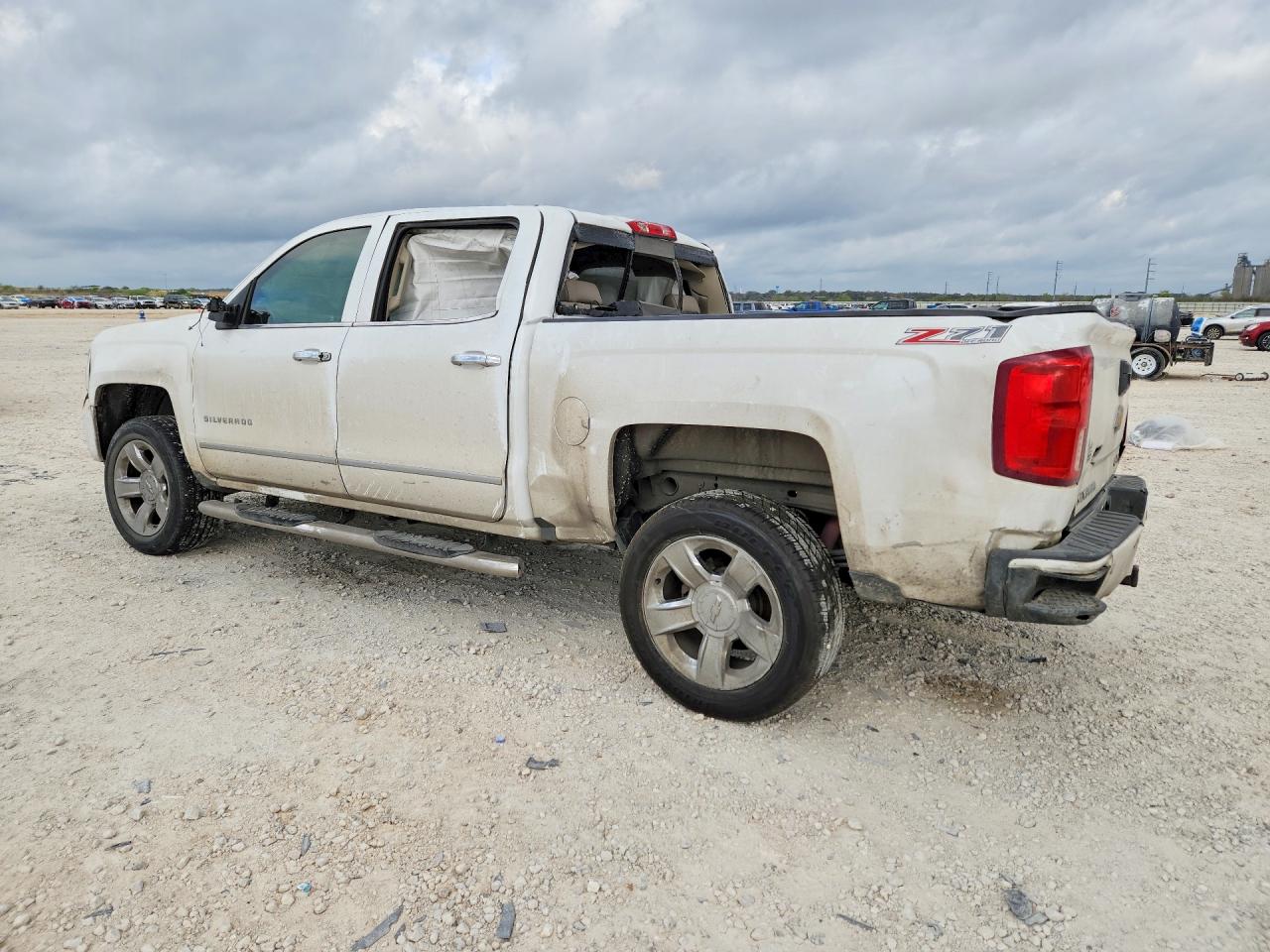 2016 CHEVROLET SILVERADO K1500 LTZ photo 2