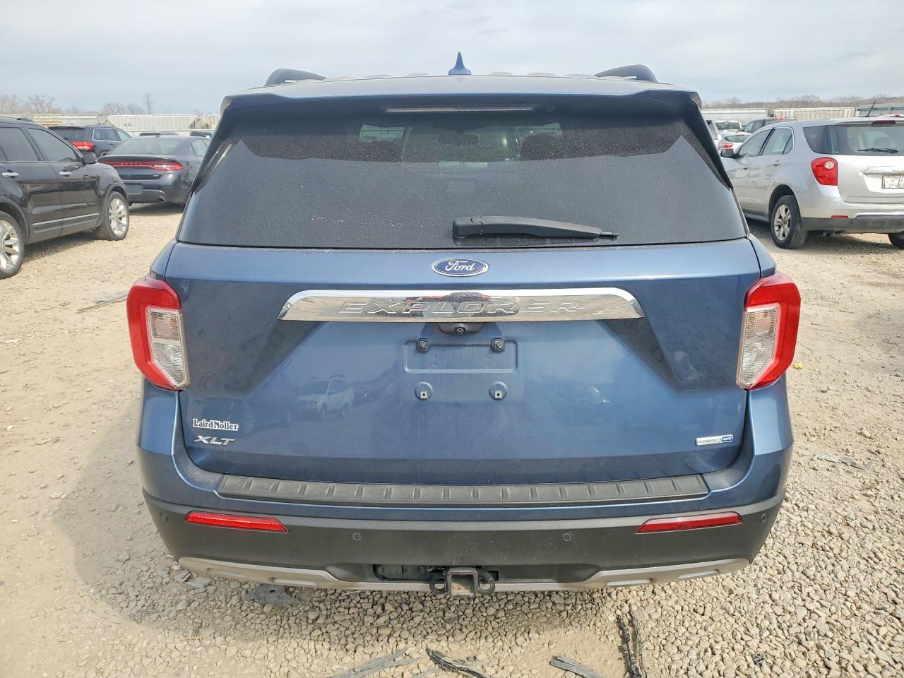 2020 FORD EXPLORER XLT photo 6