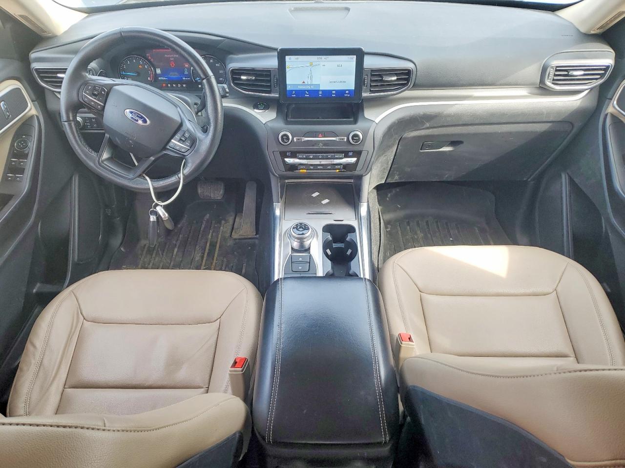 2020 FORD EXPLORER XLT photo 8