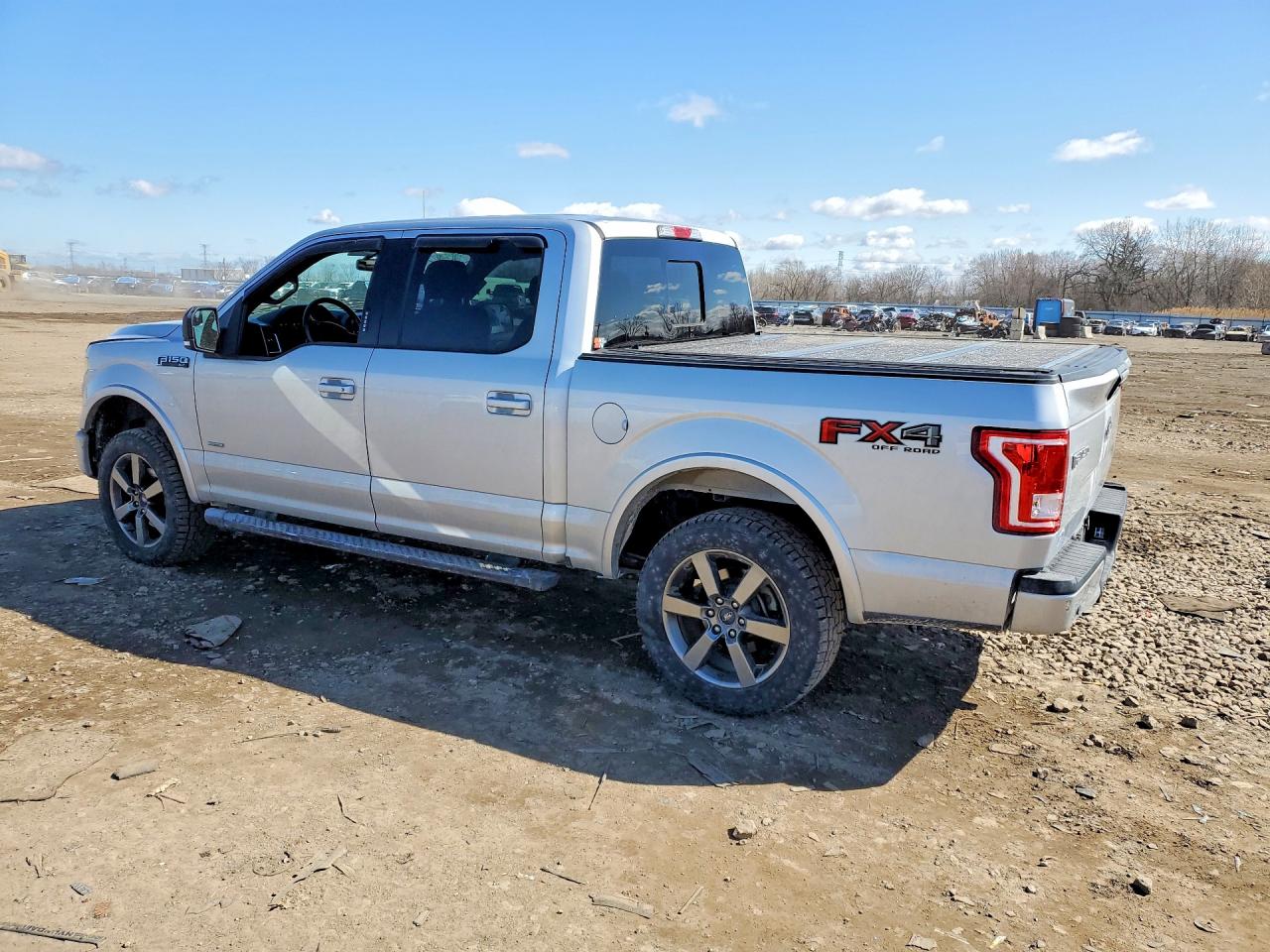2016 FORD F150 SUPERCREW photo 2