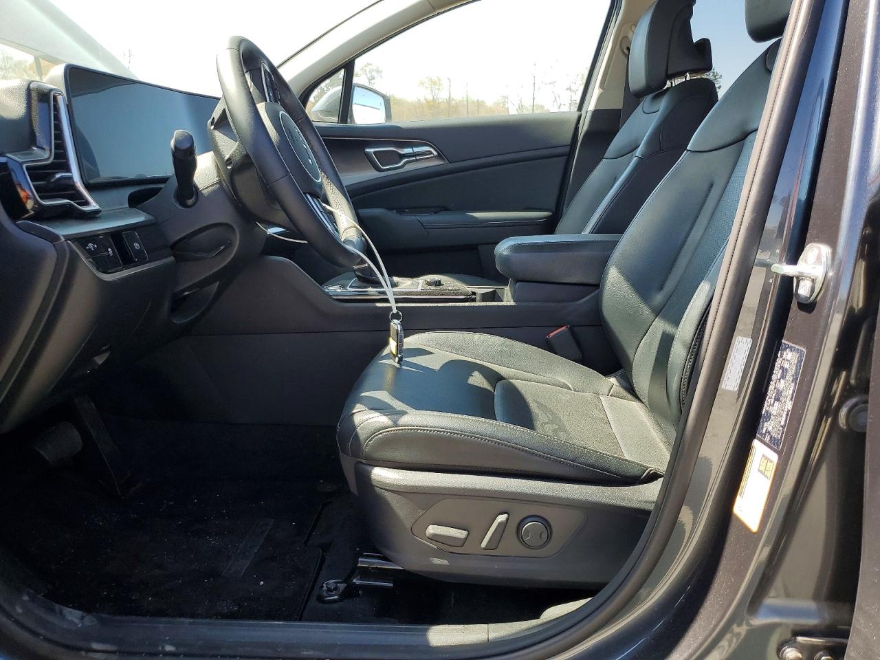 2023 KIA SPORTAGE EX photo 13