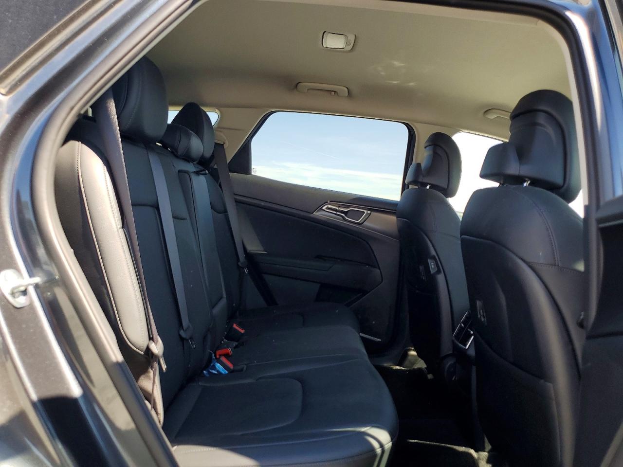 2023 KIA SPORTAGE EX photo 21