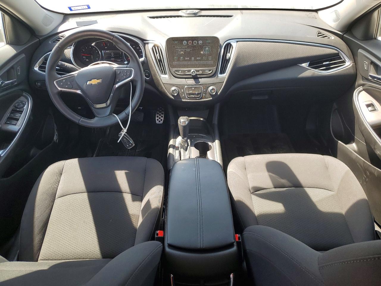 2017 CHEVROLET MALIBU LT photo 8