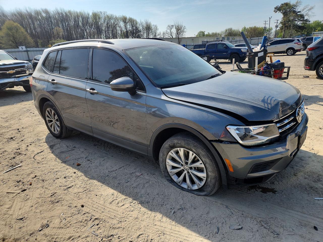 2020 VOLKSWAGEN TIGUAN S photo 10