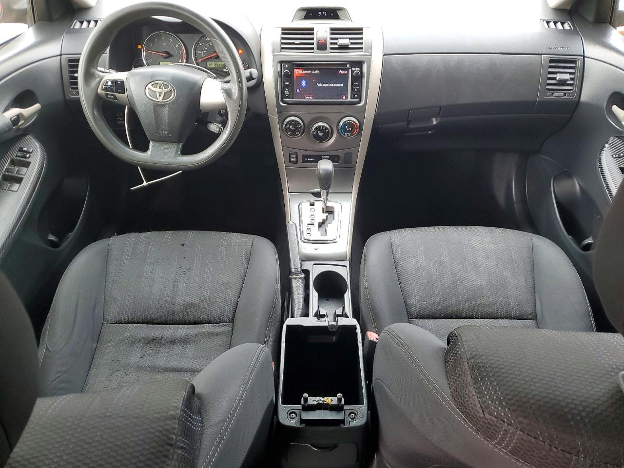 2013 TOYOTA COROLLA S photo 22