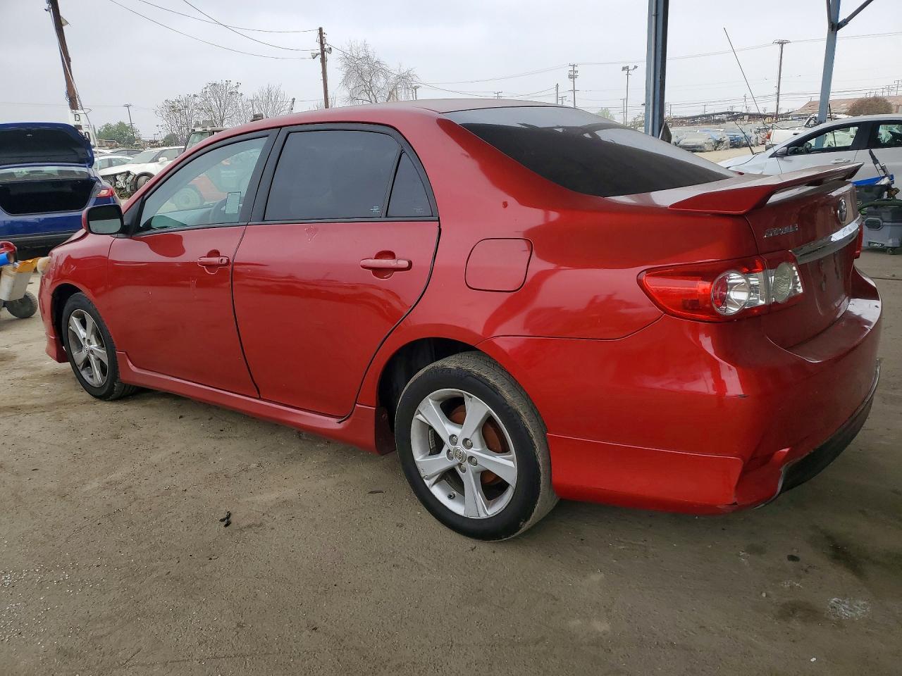 2013 TOYOTA COROLLA S photo 4