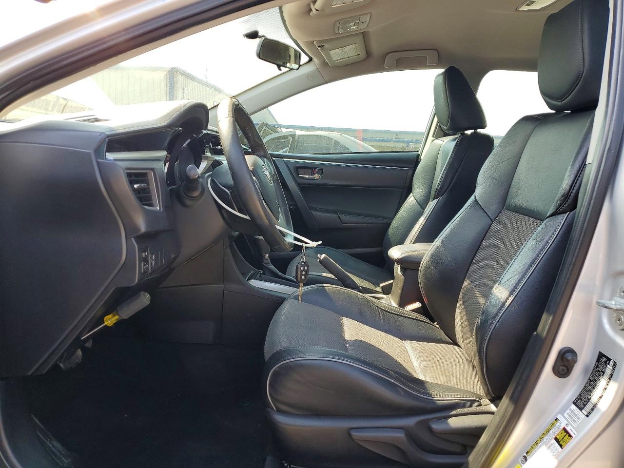 2015 TOYOTA COROLLA S PLUS photo 13