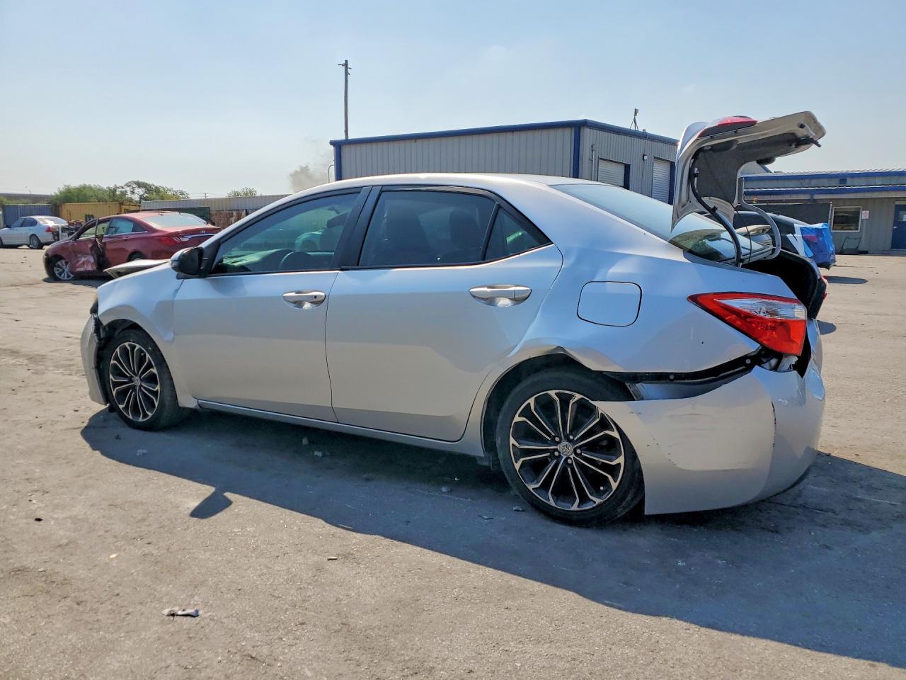 2015 TOYOTA COROLLA S PLUS photo 3