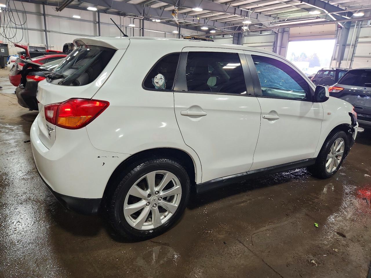 2015 MITSUBISHI OUTLANDER SPORT ES photo 5