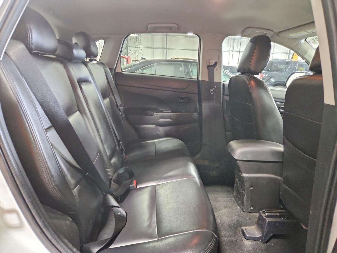 2015 MITSUBISHI OUTLANDER SPORT ES photo 21