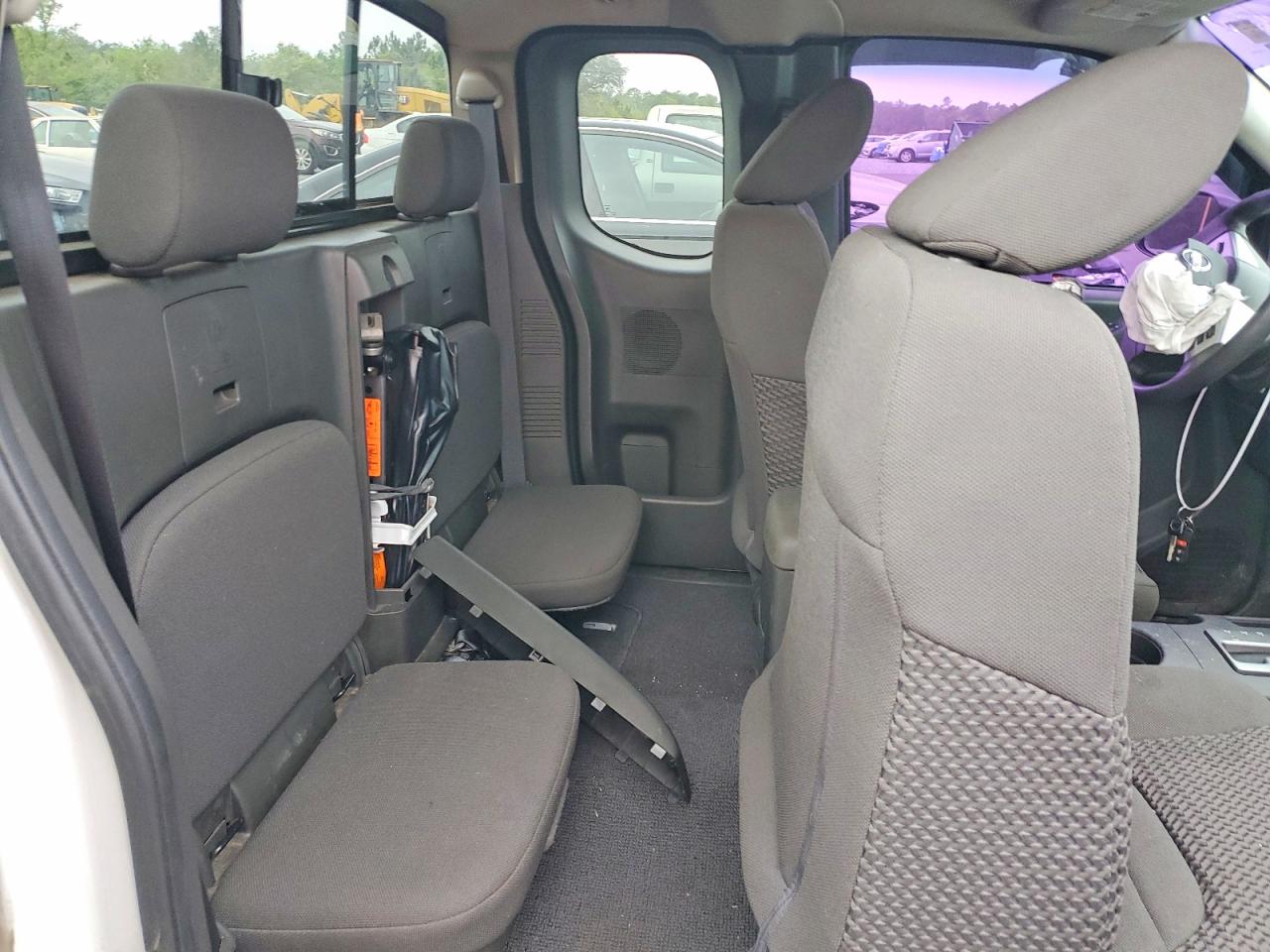 2019 NISSAN FRONTIER SV V6 photo 19