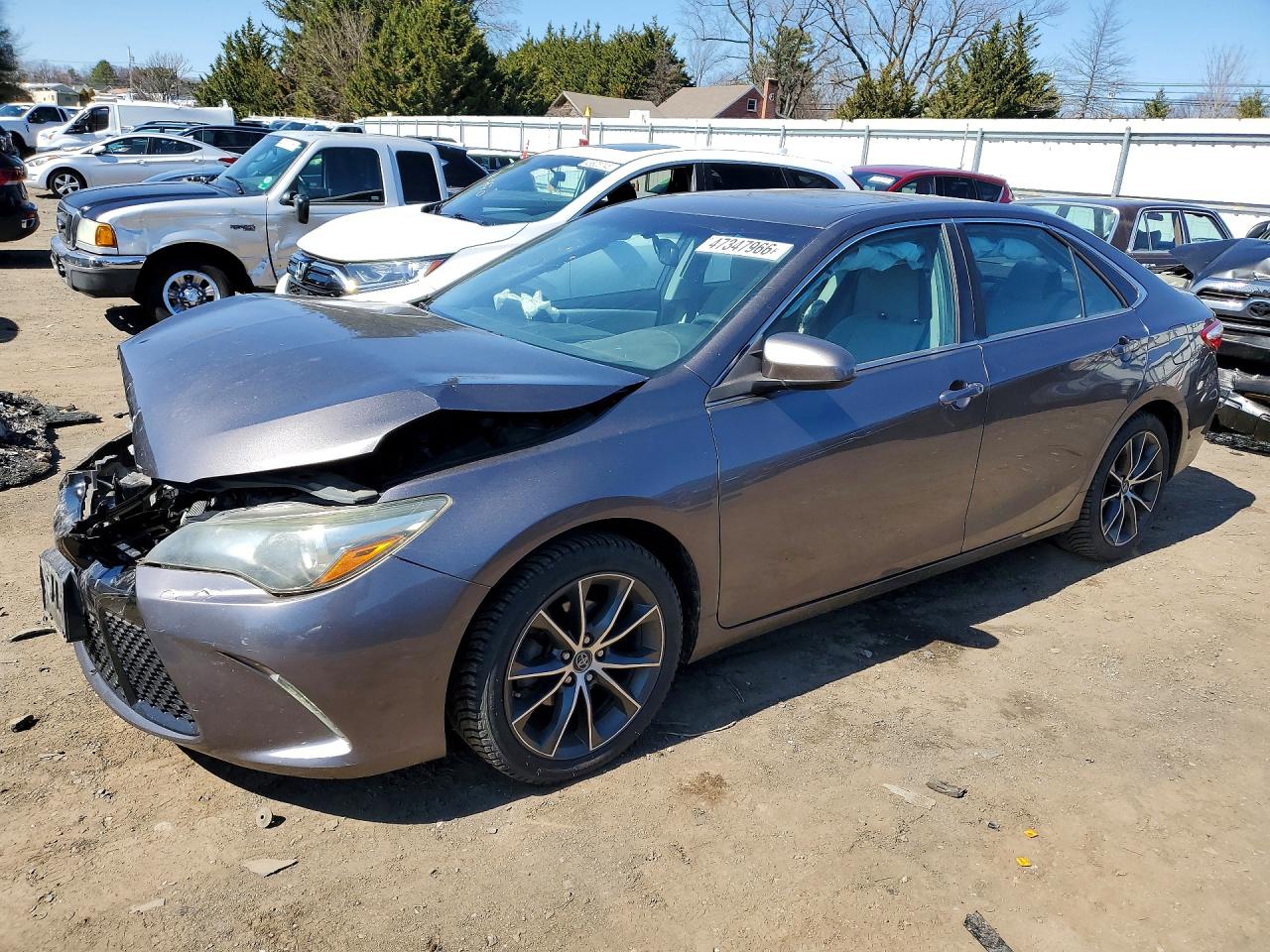 2015 TOYOTA CAMRY