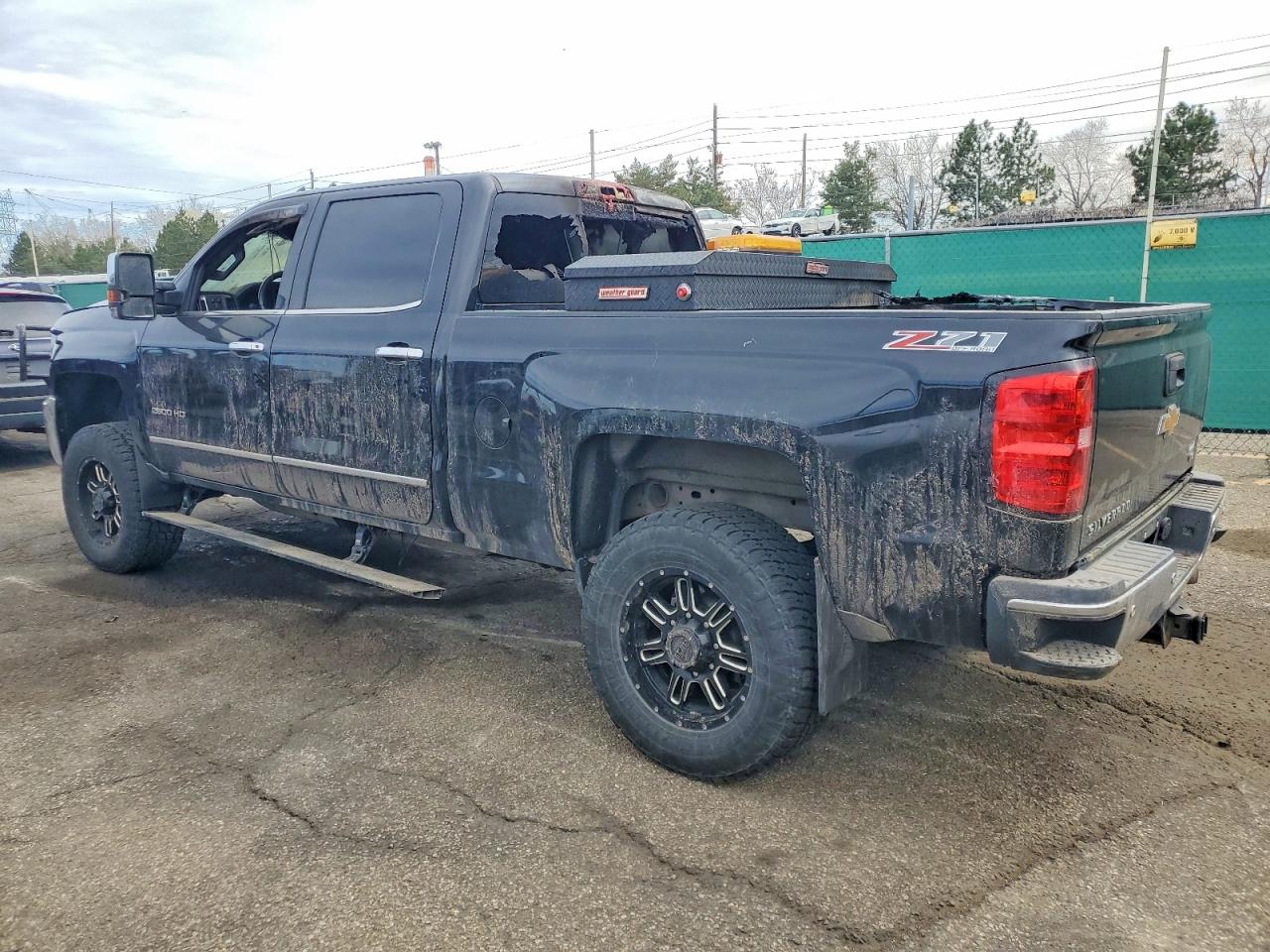 2015 CHEVROLET SILVERADO K2500 HEAVY DUTY LTZ photo 3
