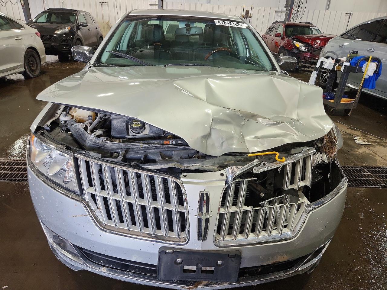 2010 LINCOLN MKZ photo 9