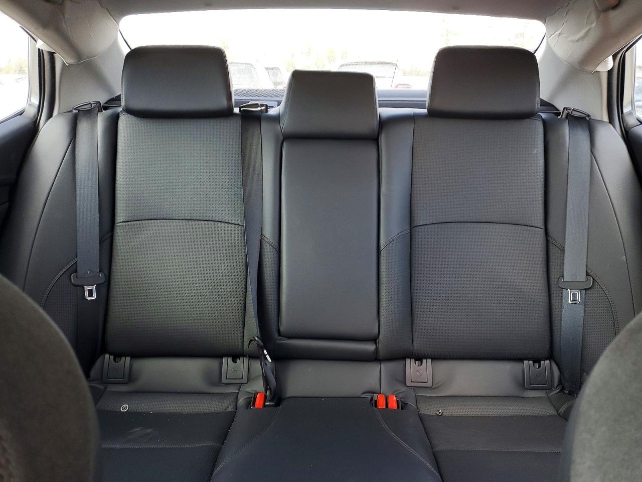 2025 TOYOTA CAMRY XLE photo 19