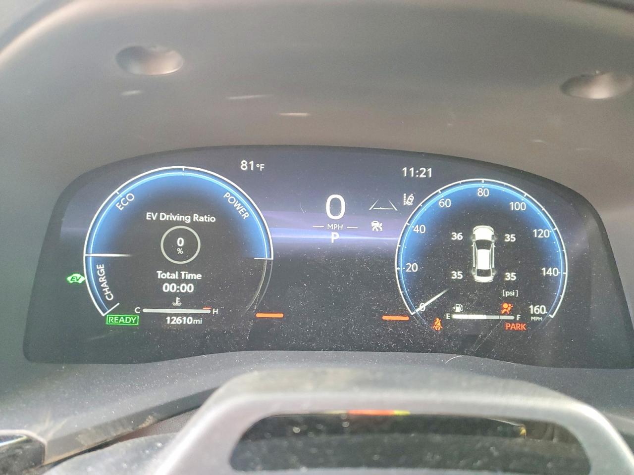 2025 TOYOTA CAMRY XLE photo 17