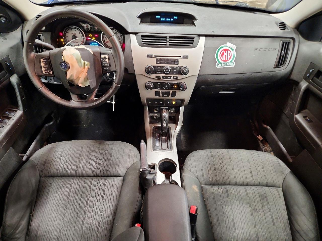2009 FORD FOCUS SE photo 8