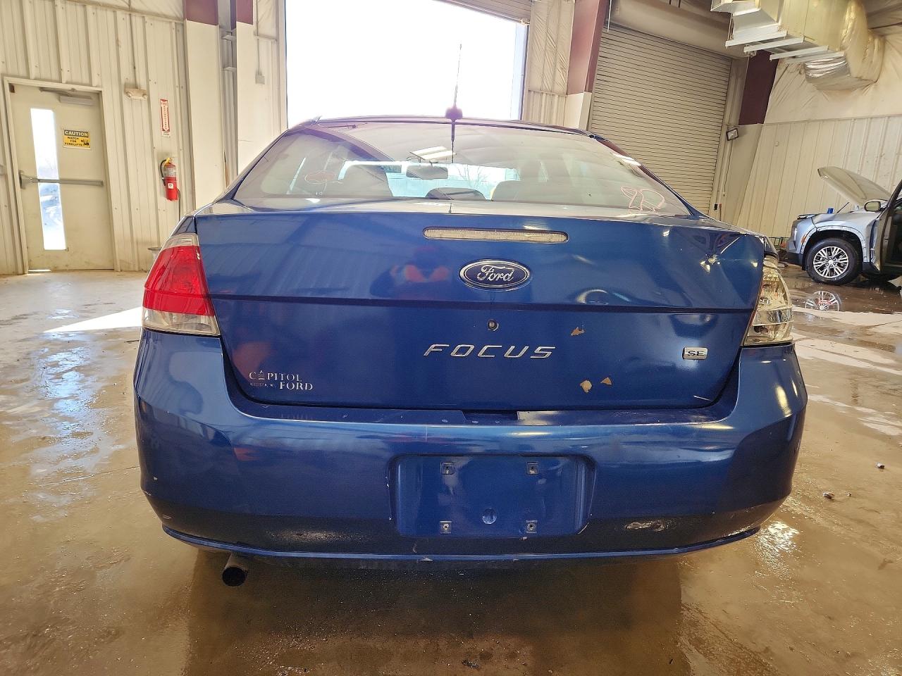 2009 FORD FOCUS SE photo 6