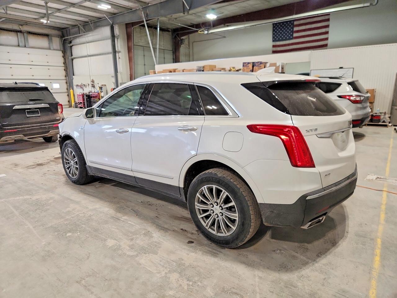 2019 CADILLAC XT5 LUXURY photo 4