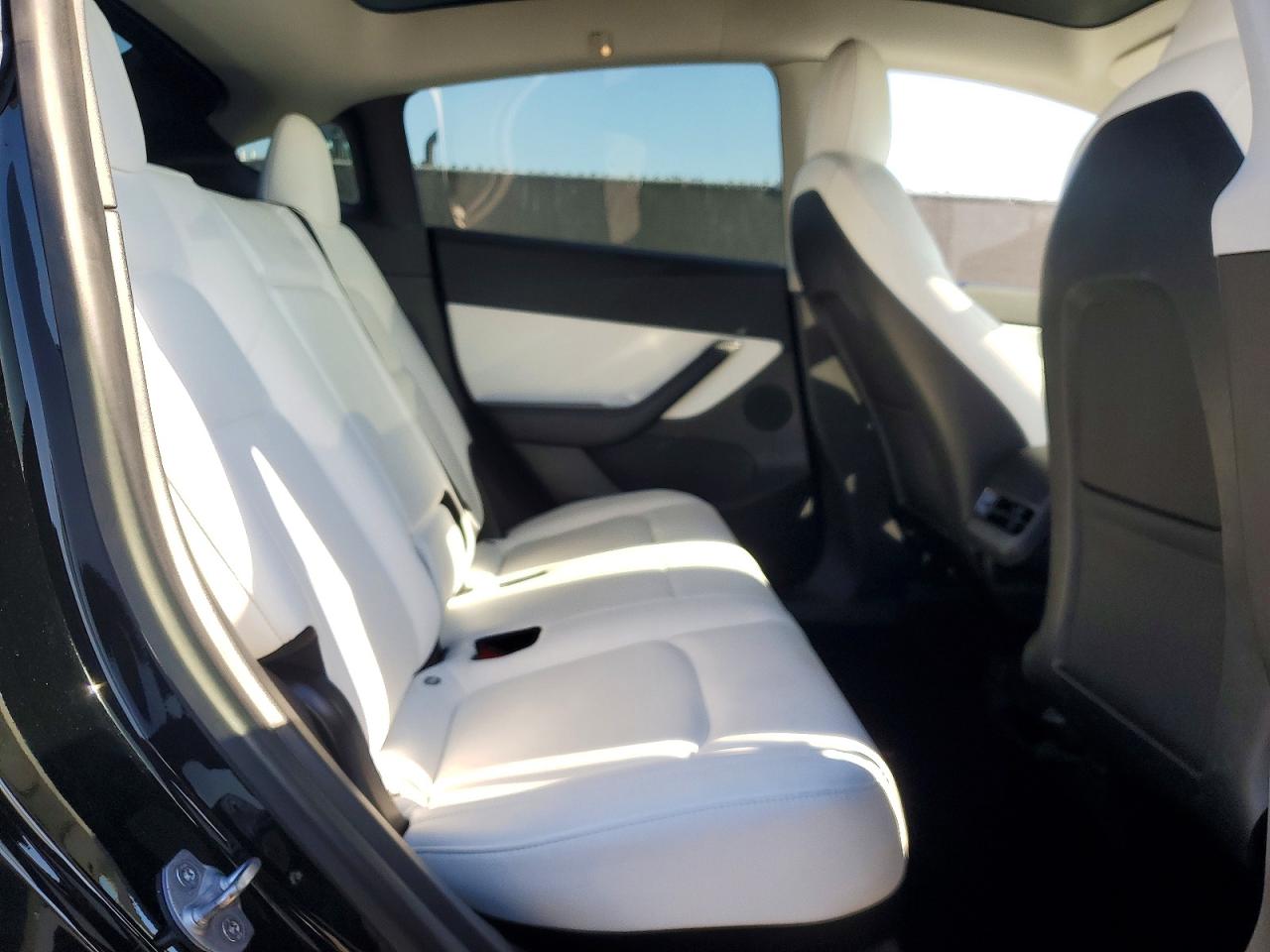 2021 TESLA MODEL Y photo 10