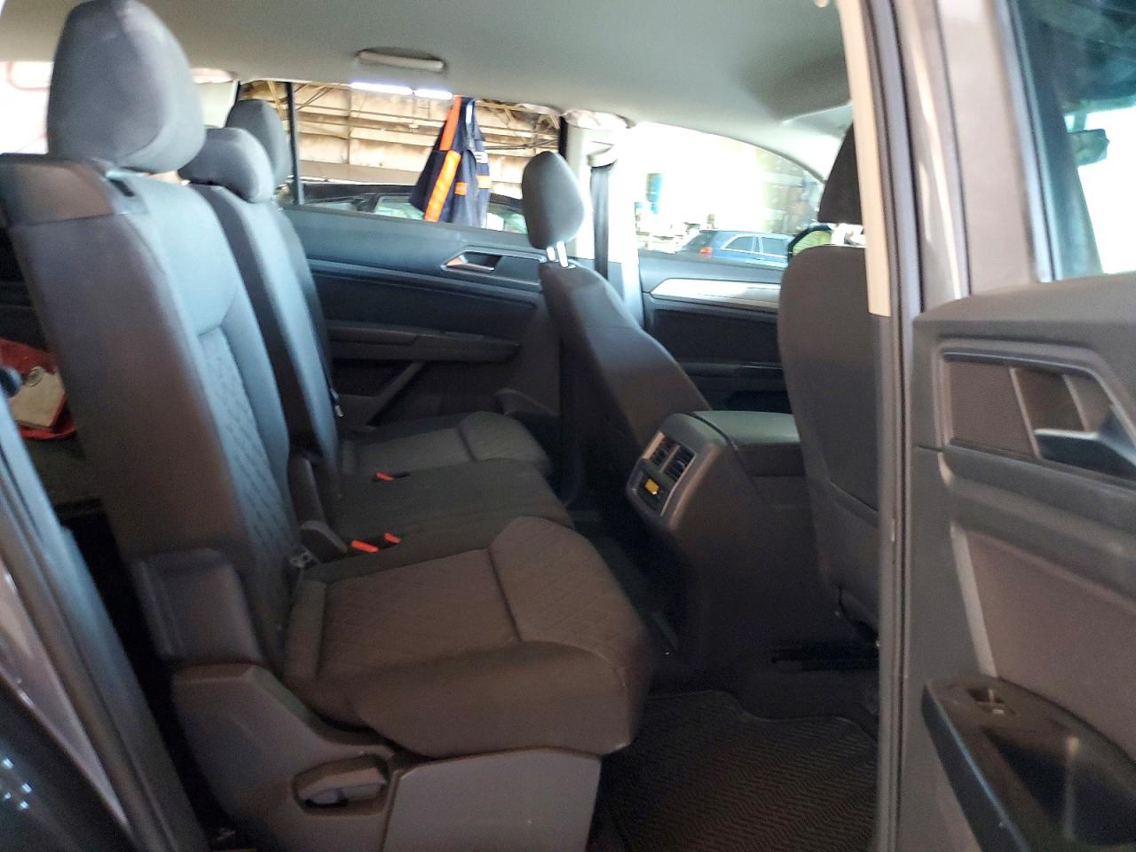 2018 VOLKSWAGEN ATLAS S photo 10