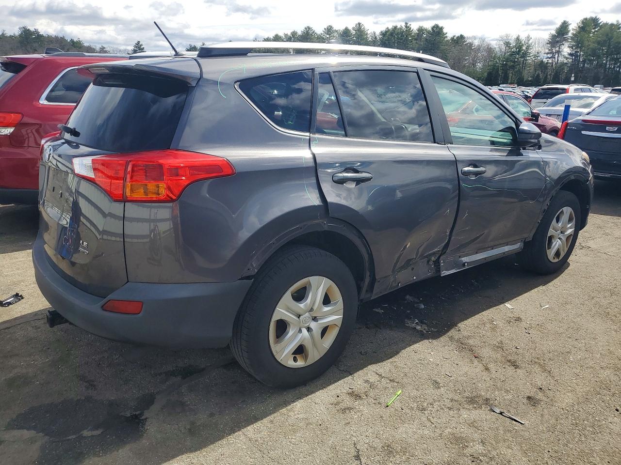 2015 TOYOTA RAV4 LE photo 7