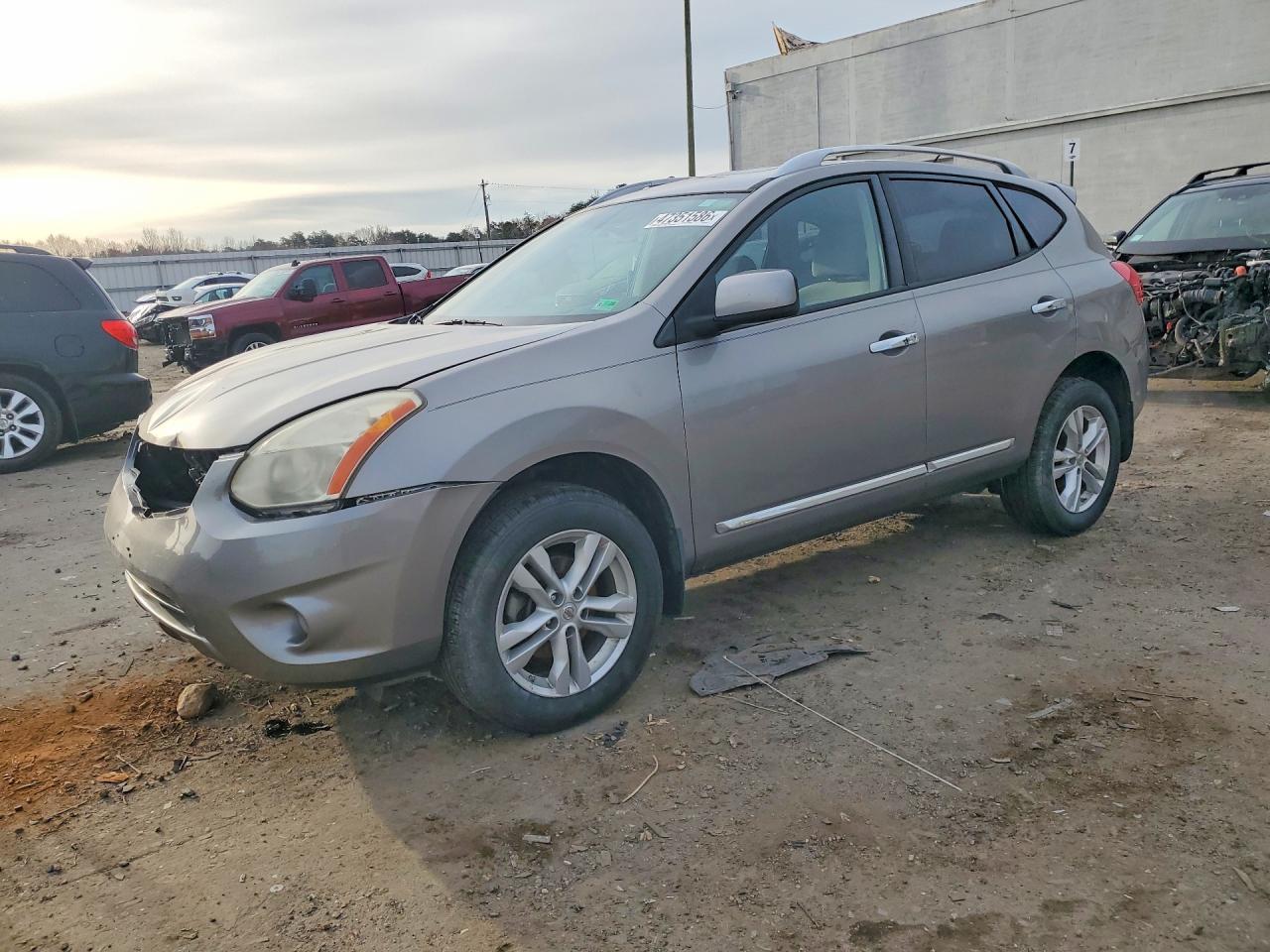 2013 NISSAN ROGUE