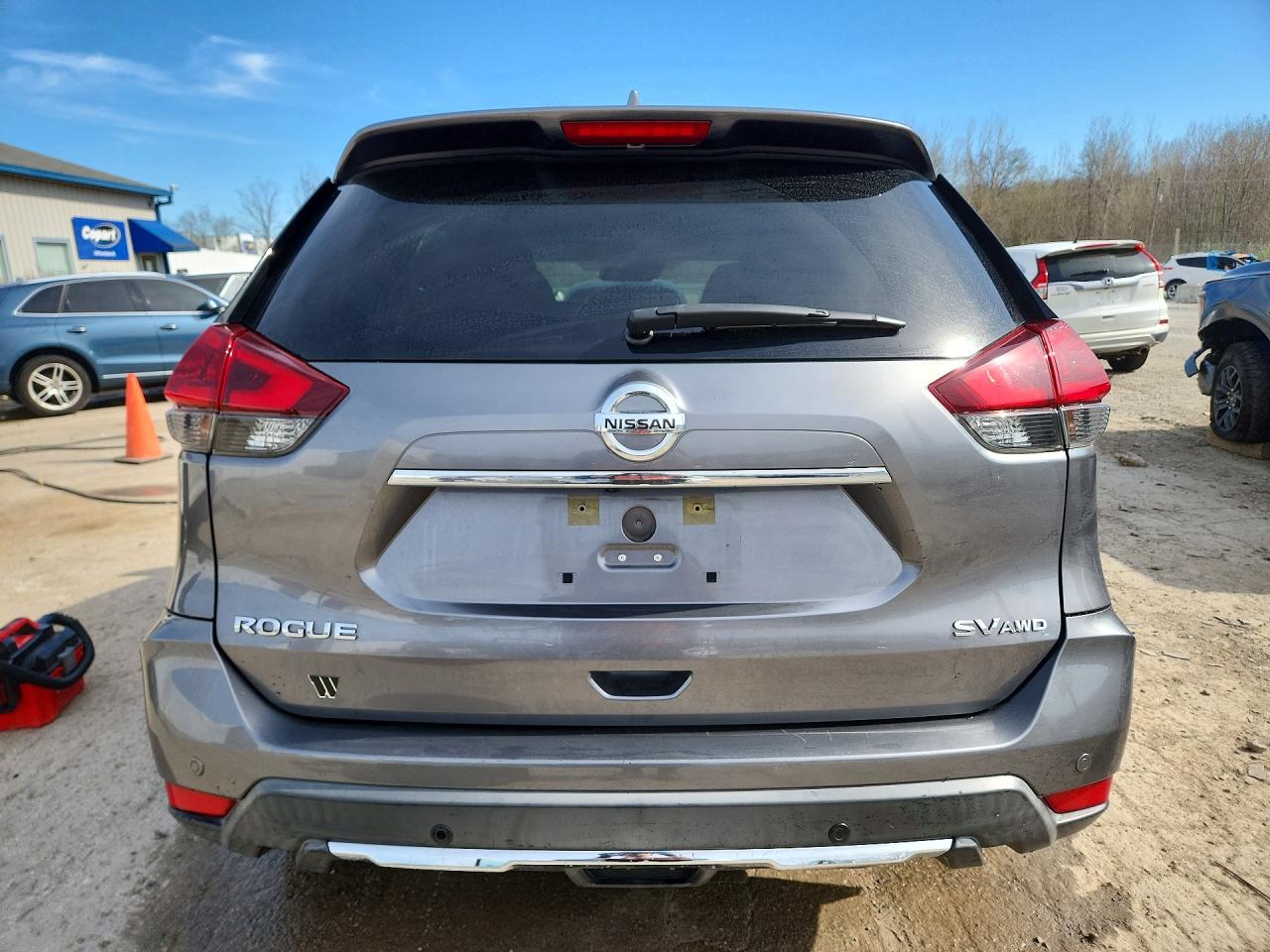 2019 NISSAN ROGUE SV photo 16